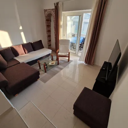 Apartment Comfort With Vineyard View Dracevac